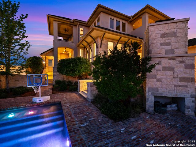 Image 23 of 100 For 52 Oakland Hills