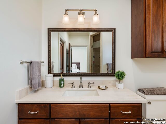 Image 67 of 100 For 52 Oakland Hills