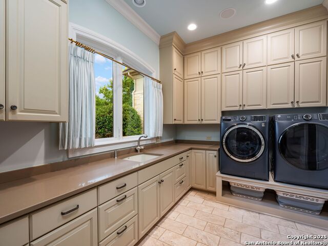 Image 82 of 100 For 52 Oakland Hills