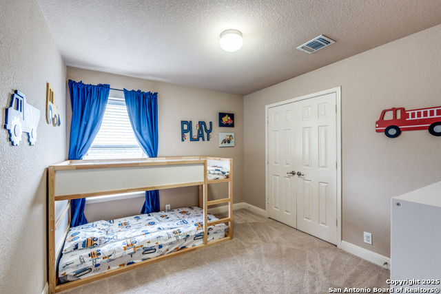 Image 20 of 28 For 21835 Seminole Oaks