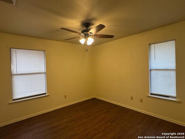 Image 6 of 7 For 823 Dallas  B