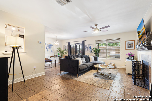 Image 10 of 45 For 7862 Galaway Bay