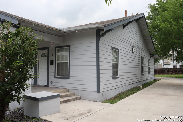Image 2 of 17 For 1317 French Place W