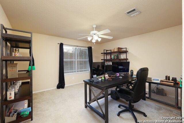 Listing photo id 27 for 798 San Mateo