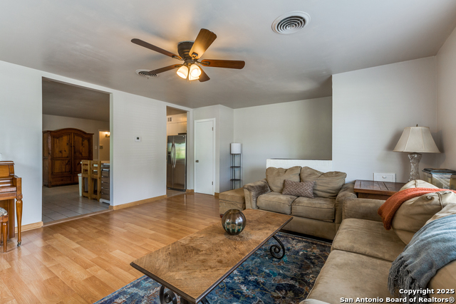 Image 4 of 25 For 1622 Terra Alta Dr. W