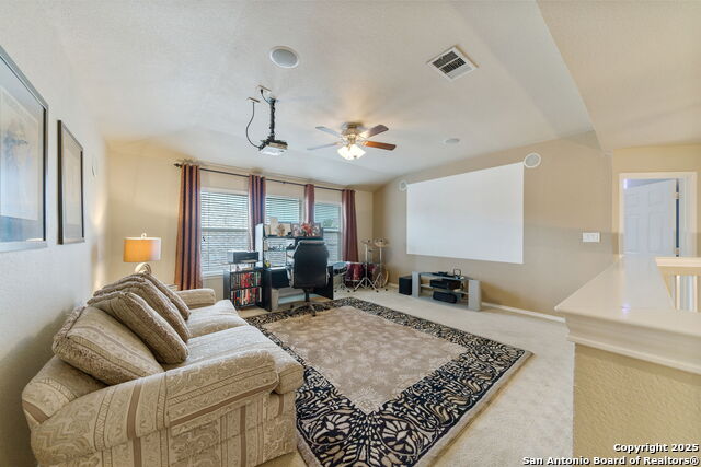 Image 36 of 53 For 26019 Meadowlark Bay