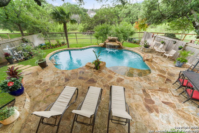 Image 4 of 53 For 26019 Meadowlark Bay