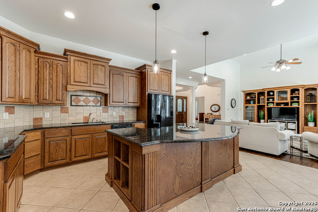 Listing photo id 10 for 132 Long Bow Rd