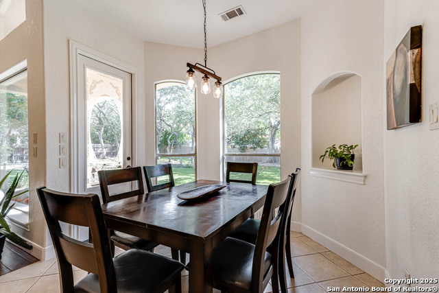 Listing photo id 12 for 132 Long Bow Rd