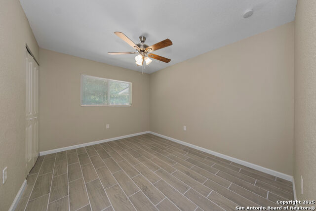 Image 16 of 32 For 9843 Flatland Trl