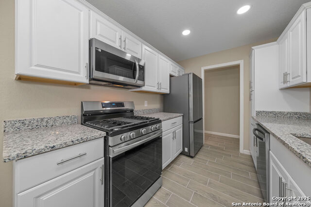 Image 8 of 32 For 9843 Flatland Trl