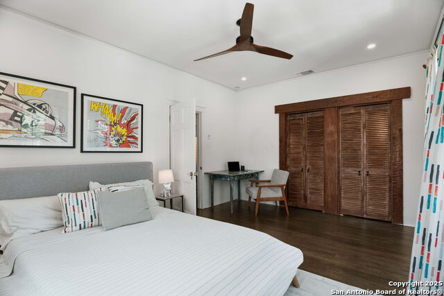 Image 31 of 51 For 241 Elsmere W