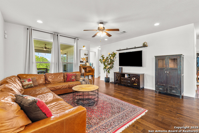 Image 12 of 32 For 11223 Pomona Park