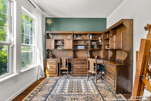 Image 4 of 32 For 11223 Pomona Park