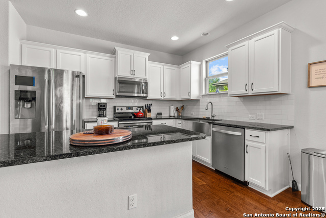 Image 9 of 32 For 11223 Pomona Park