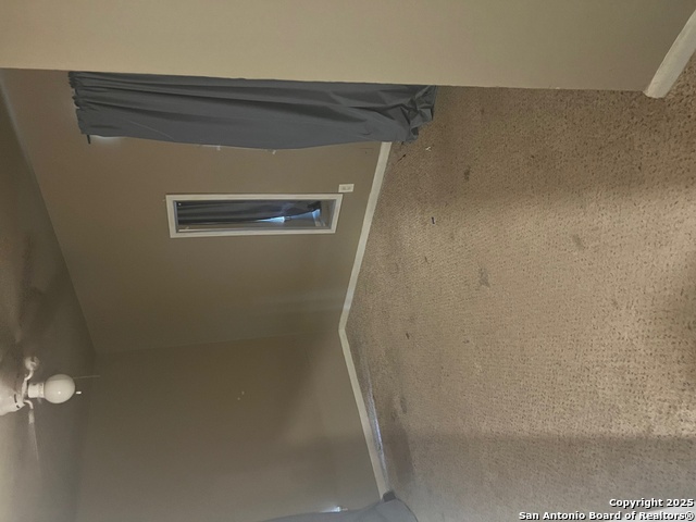 Listing photo id 6 for 130 Eastwood