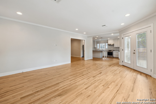 Image 12 of 49 For 129 Elmview  