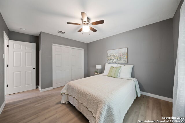 Listing photo id 12 for 4866 Aspen Wood