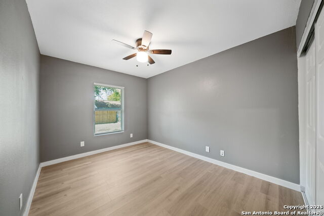 Listing photo id 15 for 4866 Aspen Wood