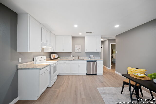 Listing photo id 6 for 4866 Aspen Wood