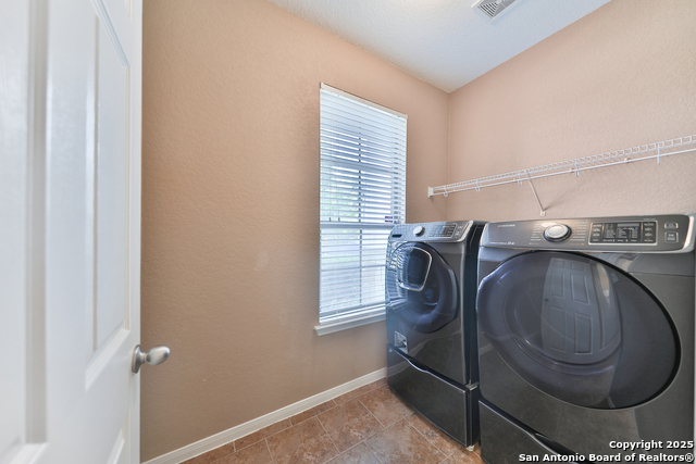 Listing photo id 9 for 10115 Bonavantura