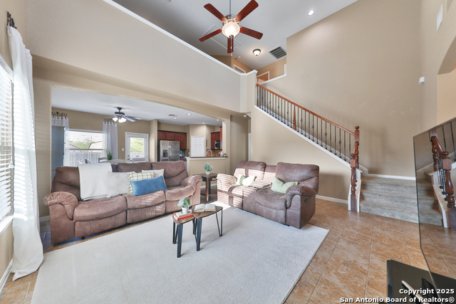 Listing photo id 13 for 10115 Bonavantura