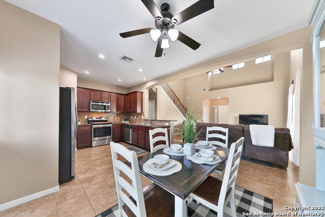 Listing photo id 15 for 10115 Bonavantura