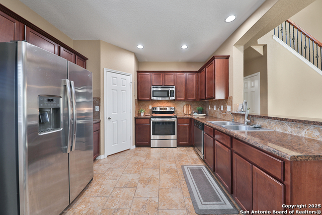 Listing photo id 17 for 10115 Bonavantura