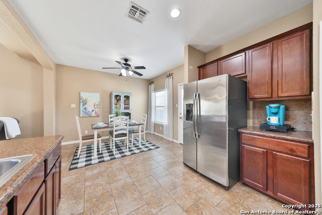 Listing photo id 19 for 10115 Bonavantura