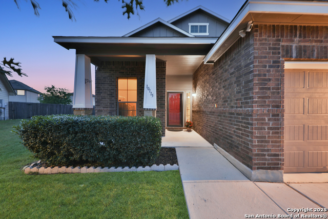 Listing photo id 1 for 10115 Bonavantura
