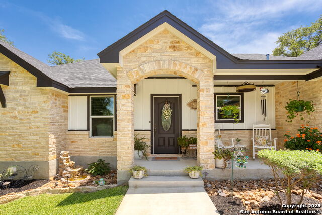 Listing photo id 2 for 184 Great Oaks