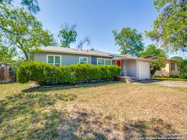 Details for 130 Vaughan Pl, San Antonio, TX 78201