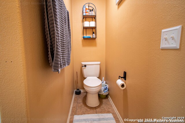 Listing photo id 15 for 1319 Belmont