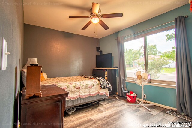 Listing photo id 16 for 1319 Belmont