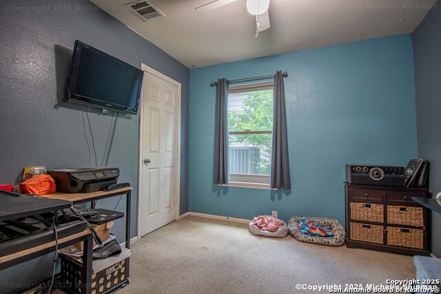 Listing photo id 19 for 1319 Belmont