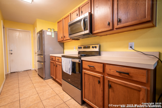 Listing photo id 7 for 1319 Belmont