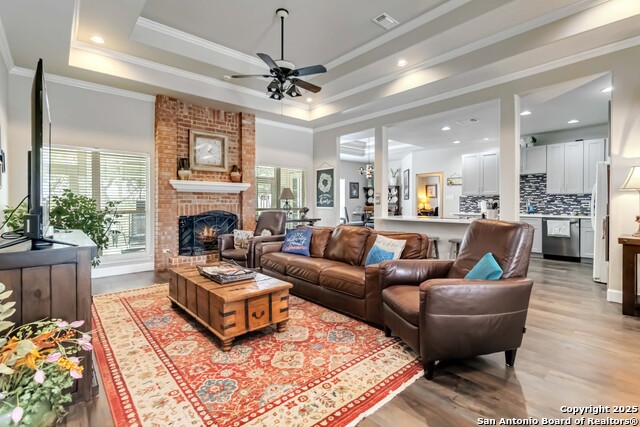 Image 6 of 40 For 573 Mountain Oaks Dr