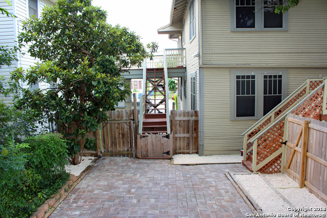 Image 21 of 26 For 903 Euclid Ave E 903