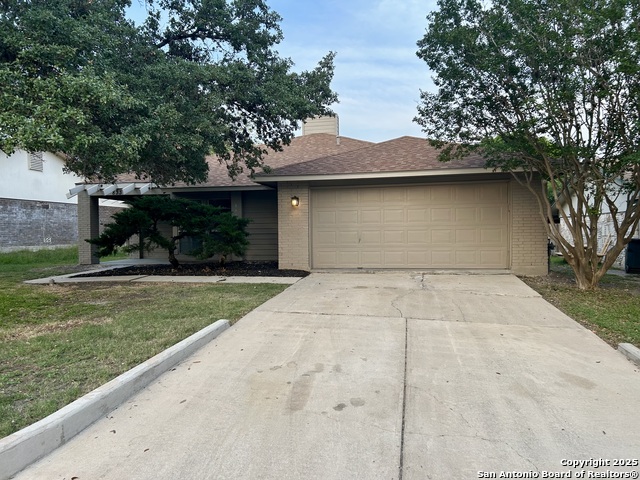 Listing photo id 0 for 8338 New World