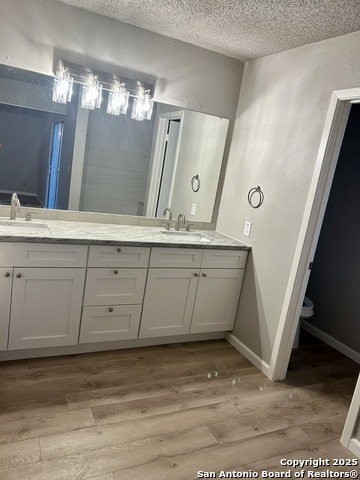Listing photo id 4 for 8338 New World