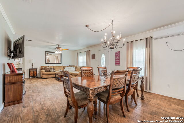 Image 13 of 56 For 511 Red Bird St