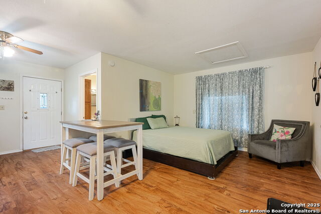 Image 19 of 56 For 511 Red Bird St