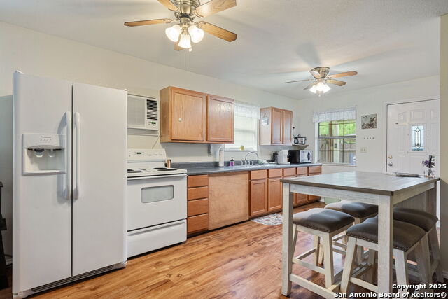 Image 21 of 56 For 511 Red Bird St