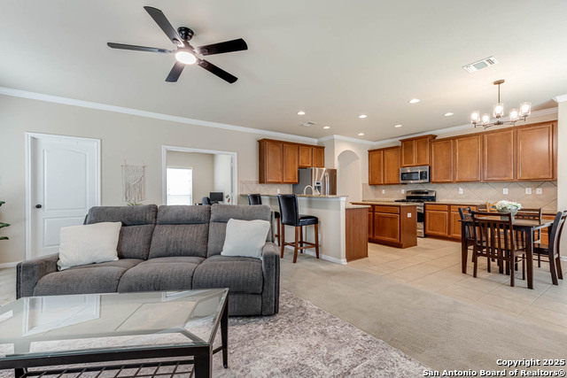 Listing photo id 15 for 23022 Airedale Ln