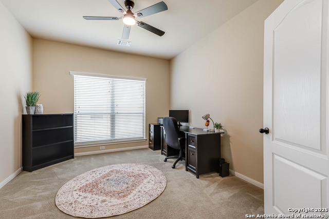 Listing photo id 16 for 23022 Airedale Ln