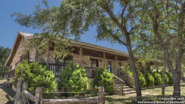 Image 5 of 53 For 121 David Rankin Rd