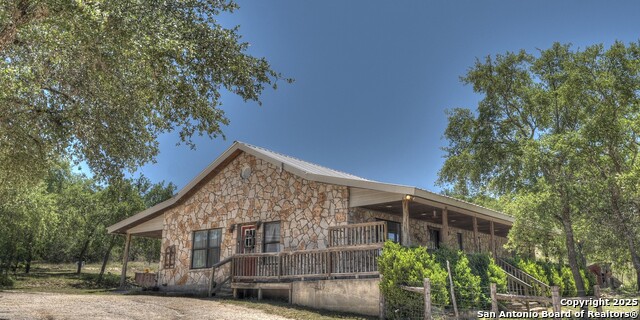 Image 7 of 53 For 121 David Rankin Rd