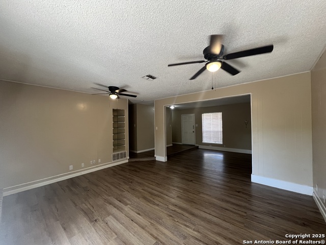 Image 13 of 41 For 12206 Madrigal St.