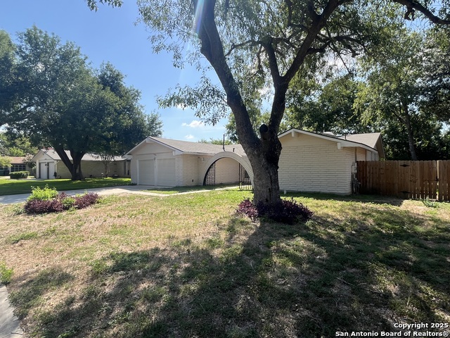 Image 3 of 41 For 12206 Madrigal St.