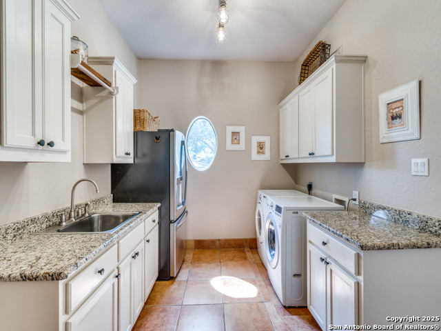Listing photo id 29 for 24810 Parview Circle